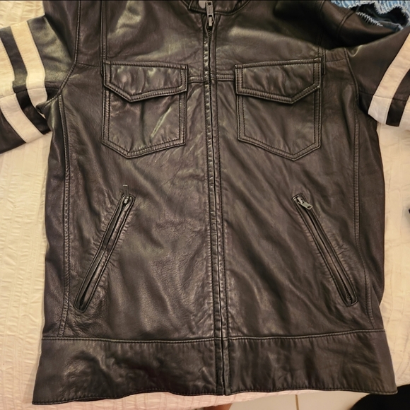 Juicy Couture  black 100% leather   cover trast motto jacket size small - Picture 6 of 16